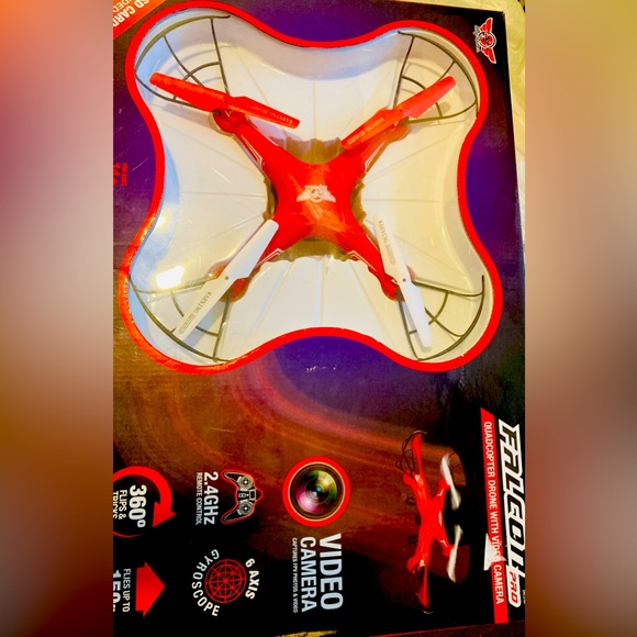 QUADCOPTER Red and White 4K GB Drone with Camera & Photos FALCONS brand